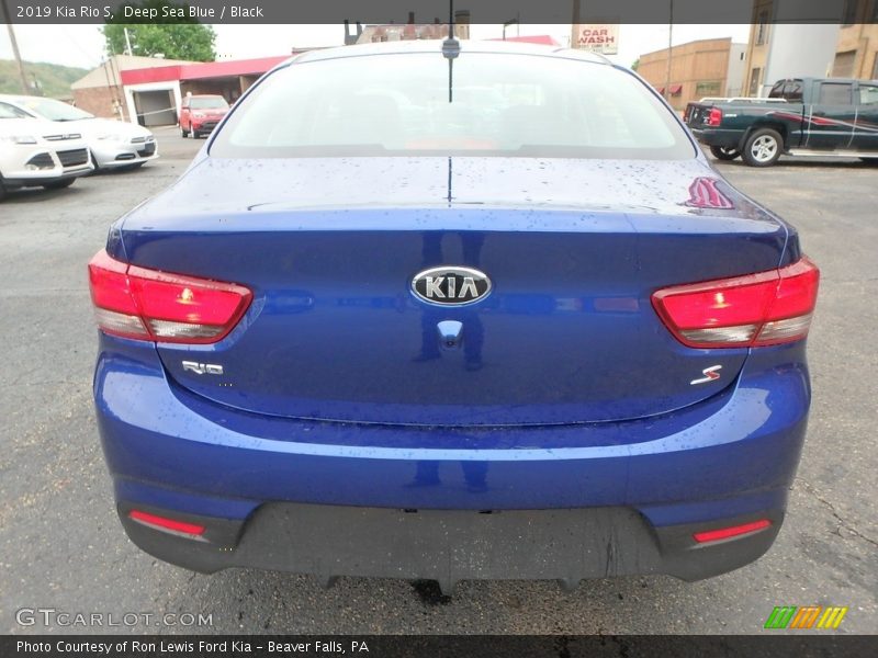 Deep Sea Blue / Black 2019 Kia Rio S