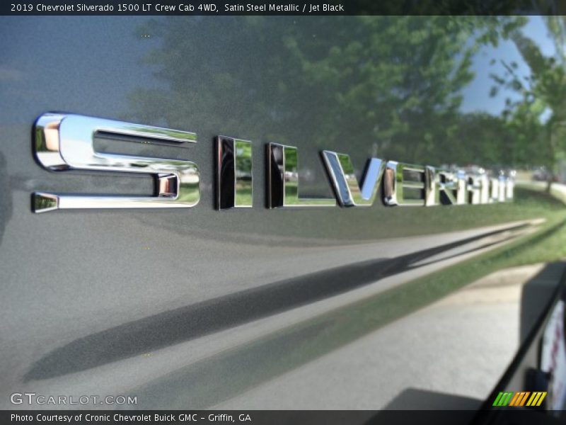  2019 Silverado 1500 LT Crew Cab 4WD Logo