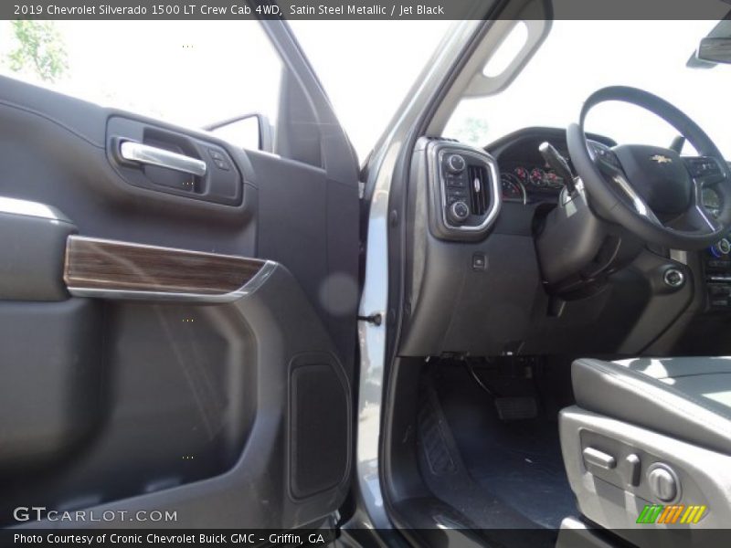 Satin Steel Metallic / Jet Black 2019 Chevrolet Silverado 1500 LT Crew Cab 4WD