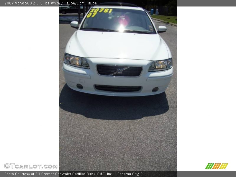 Ice White / Taupe/Light Taupe 2007 Volvo S60 2.5T