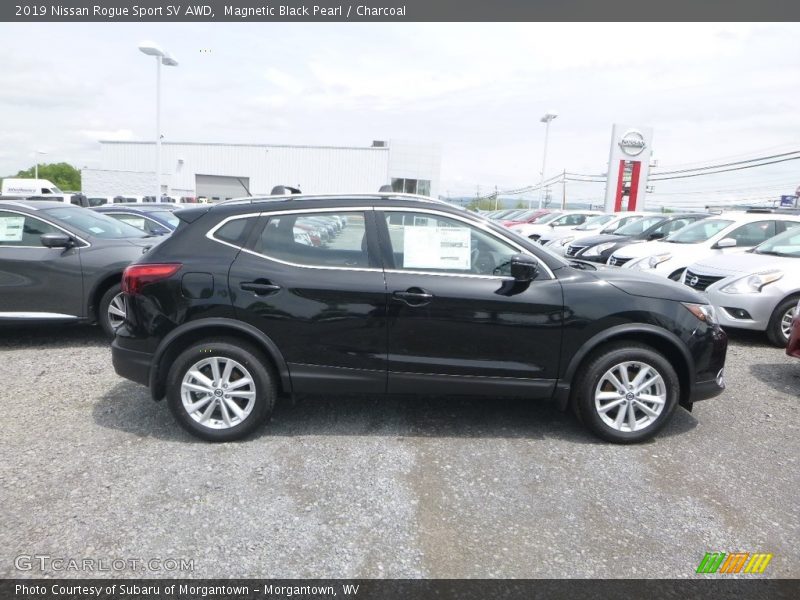 Magnetic Black Pearl / Charcoal 2019 Nissan Rogue Sport SV AWD