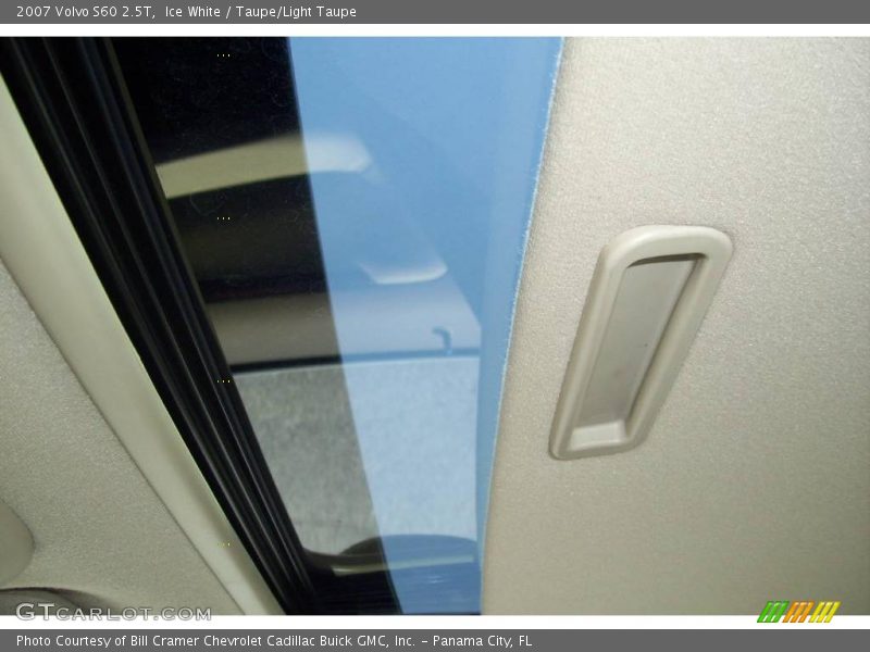 Ice White / Taupe/Light Taupe 2007 Volvo S60 2.5T