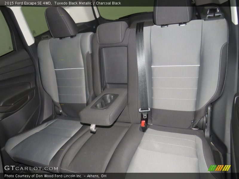 Tuxedo Black Metallic / Charcoal Black 2015 Ford Escape SE 4WD