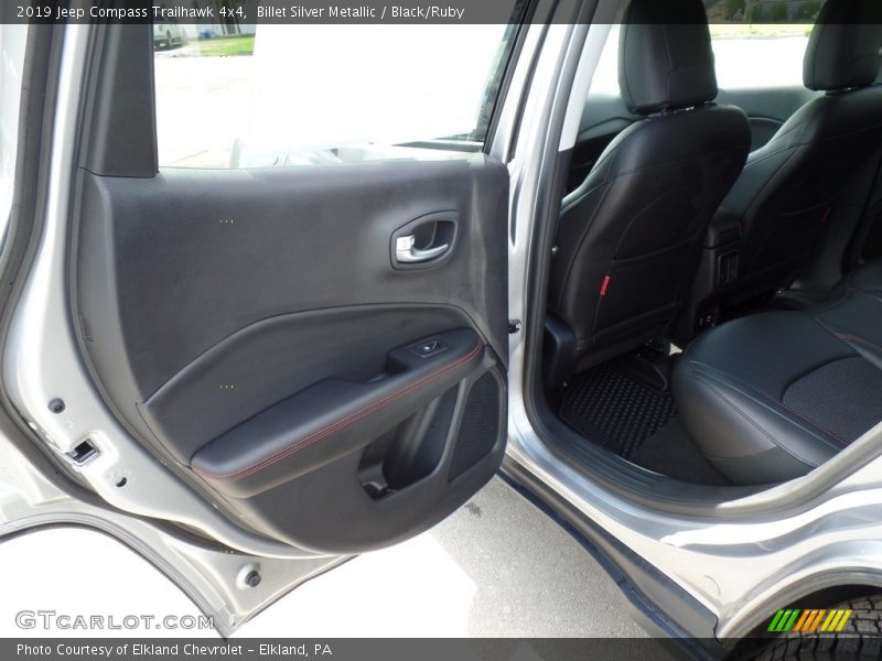 Billet Silver Metallic / Black/Ruby 2019 Jeep Compass Trailhawk 4x4