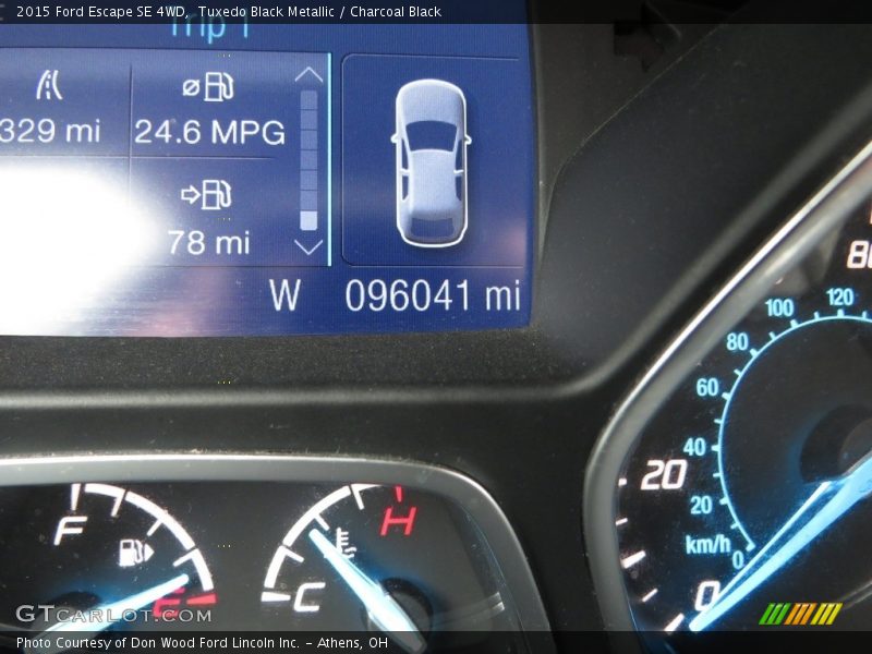 Tuxedo Black Metallic / Charcoal Black 2015 Ford Escape SE 4WD