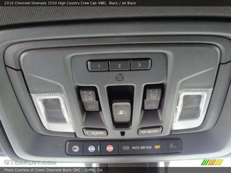 Controls of 2019 Silverado 1500 High Country Crew Cab 4WD