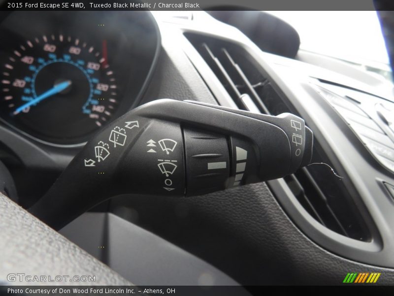 Tuxedo Black Metallic / Charcoal Black 2015 Ford Escape SE 4WD