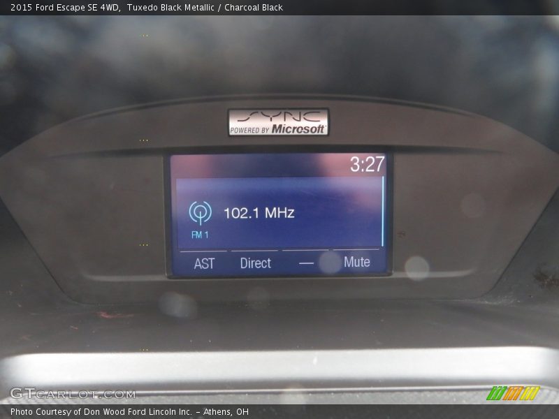 Tuxedo Black Metallic / Charcoal Black 2015 Ford Escape SE 4WD