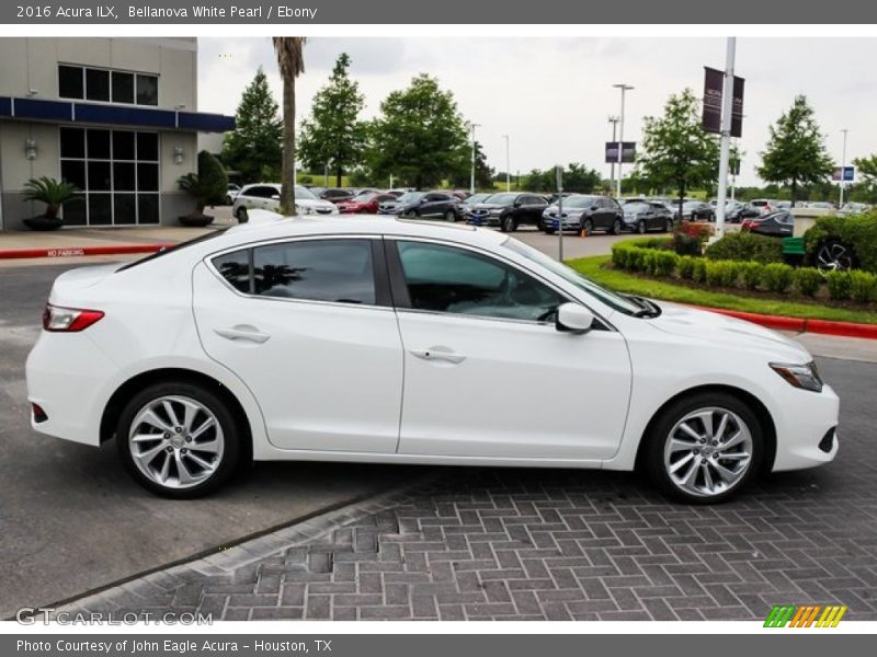 Bellanova White Pearl / Ebony 2016 Acura ILX