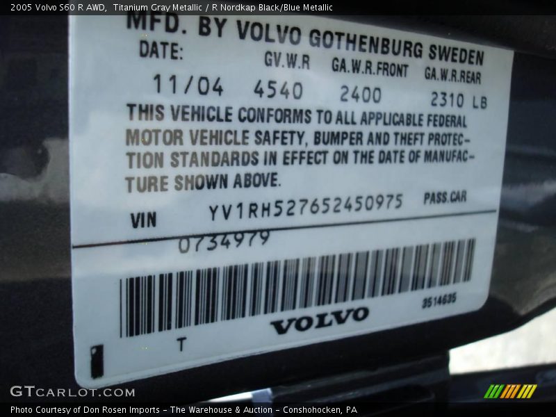 Titanium Gray Metallic / R Nordkap Black/Blue Metallic 2005 Volvo S60 R AWD