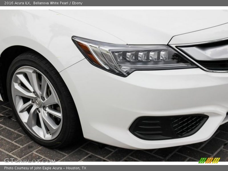 Bellanova White Pearl / Ebony 2016 Acura ILX