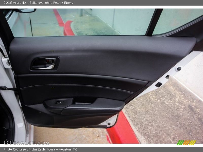 Bellanova White Pearl / Ebony 2016 Acura ILX