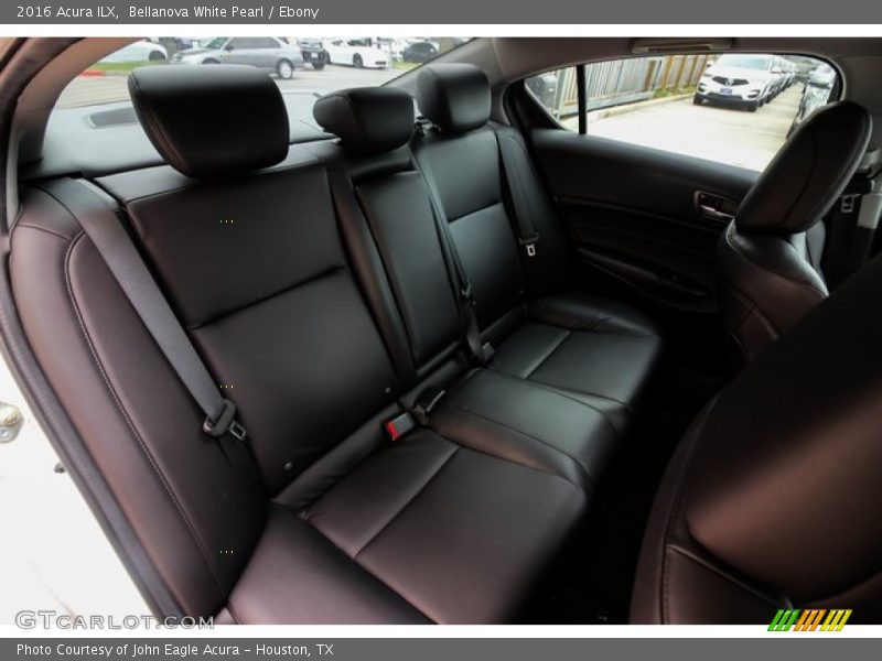 Bellanova White Pearl / Ebony 2016 Acura ILX