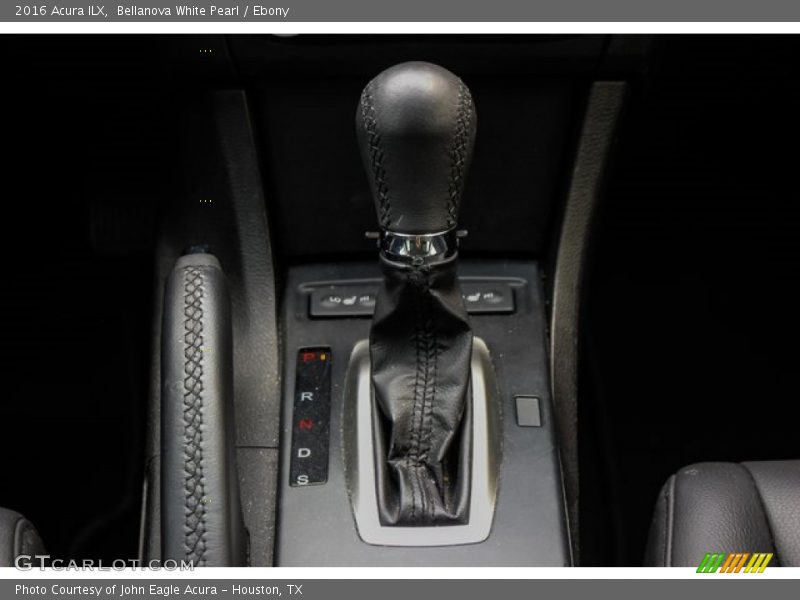 Bellanova White Pearl / Ebony 2016 Acura ILX