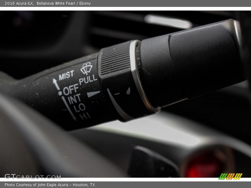 Bellanova White Pearl / Ebony 2016 Acura ILX