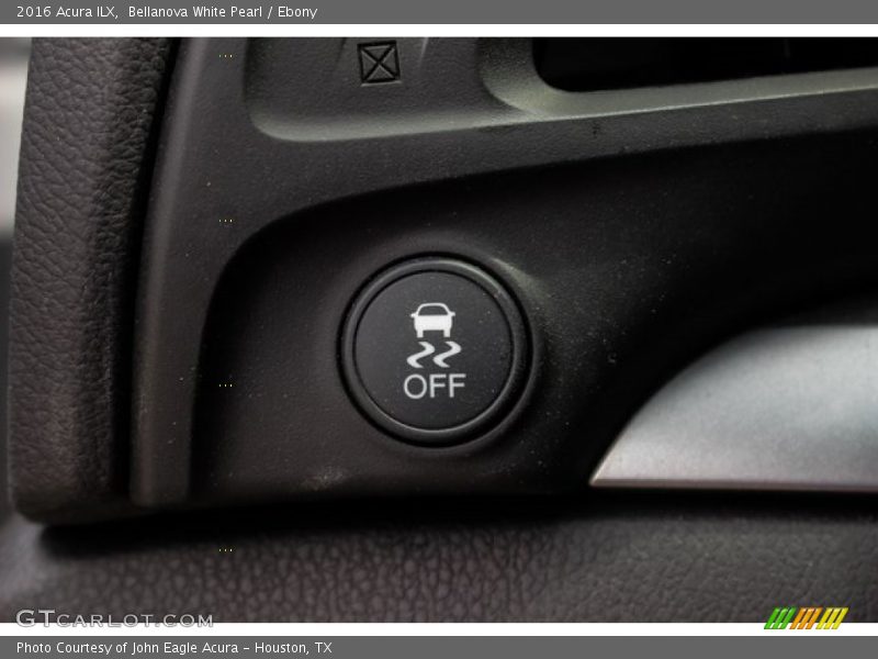 Bellanova White Pearl / Ebony 2016 Acura ILX