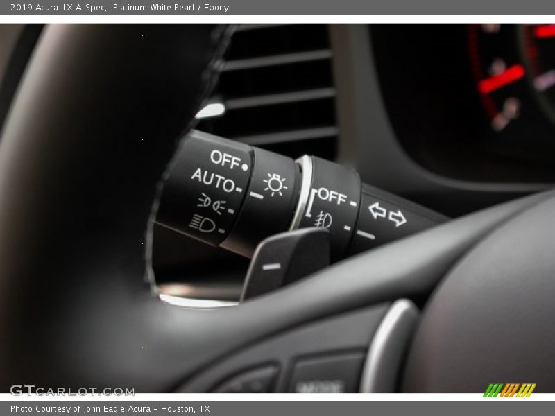 Platinum White Pearl / Ebony 2019 Acura ILX A-Spec