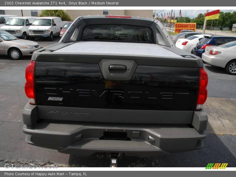 Onyx Black / Medium Neutral 2002 Chevrolet Avalanche Z71 4x4