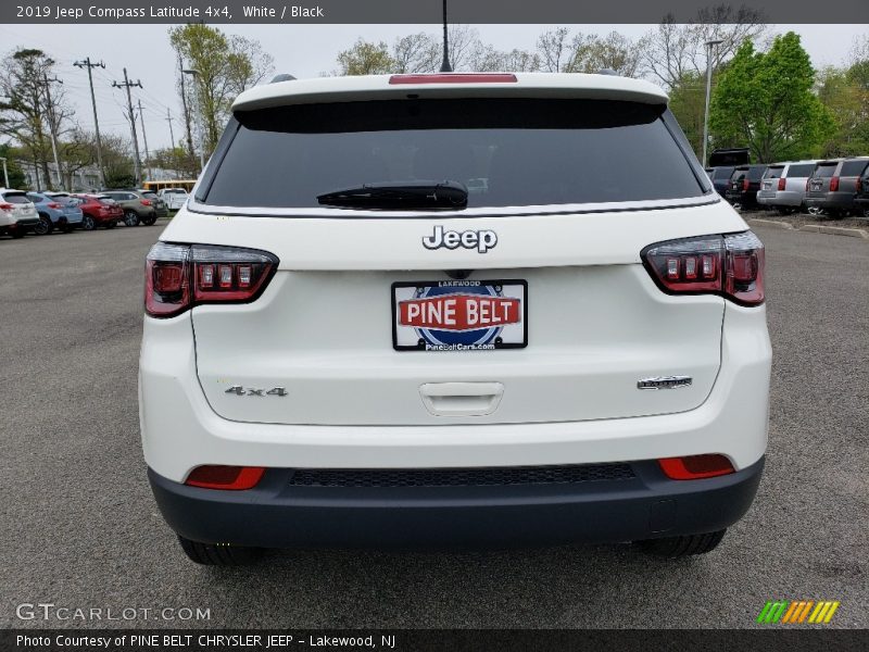 White / Black 2019 Jeep Compass Latitude 4x4