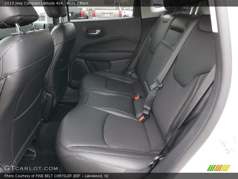 White / Black 2019 Jeep Compass Latitude 4x4