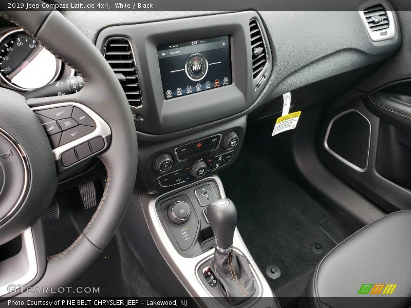 White / Black 2019 Jeep Compass Latitude 4x4