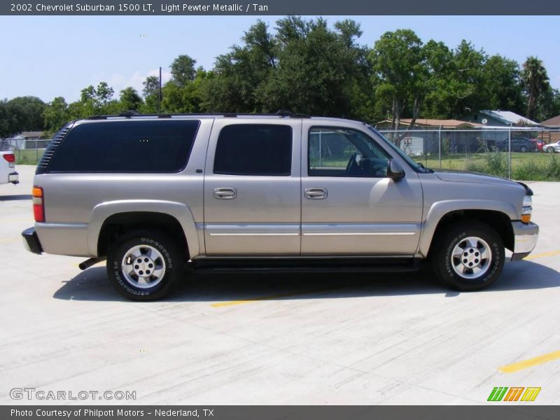 Light Pewter Metallic / Tan 2002 Chevrolet Suburban 1500 LT
