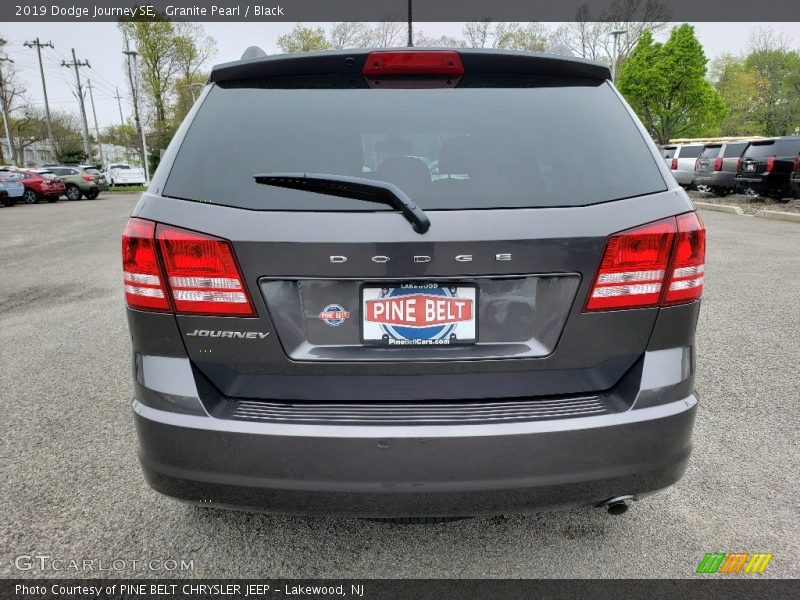 Granite Pearl / Black 2019 Dodge Journey SE