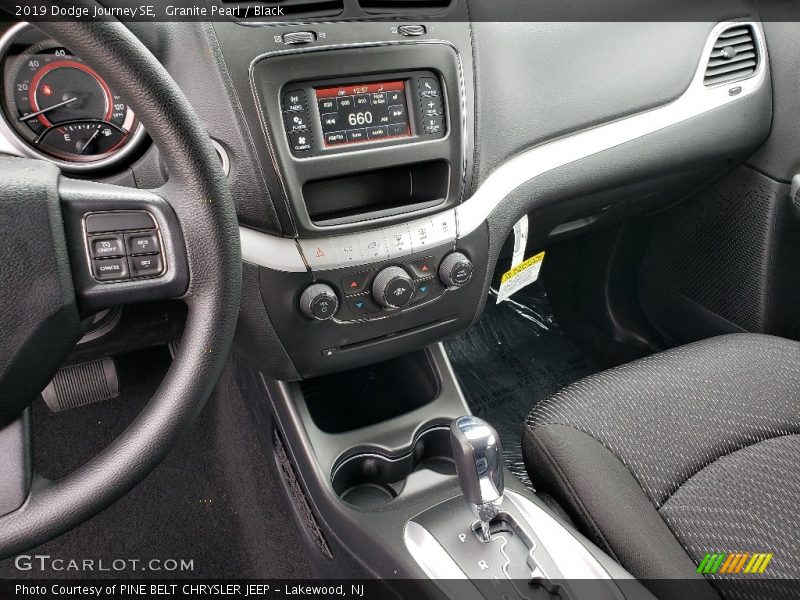 Granite Pearl / Black 2019 Dodge Journey SE