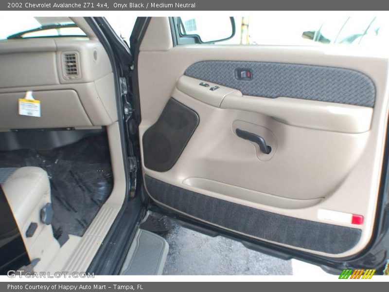Onyx Black / Medium Neutral 2002 Chevrolet Avalanche Z71 4x4