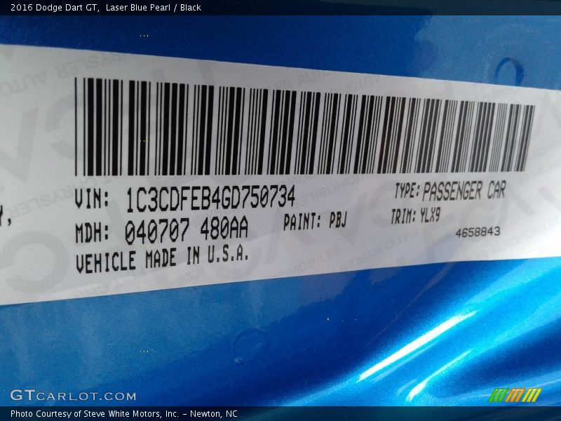 Laser Blue Pearl / Black 2016 Dodge Dart GT