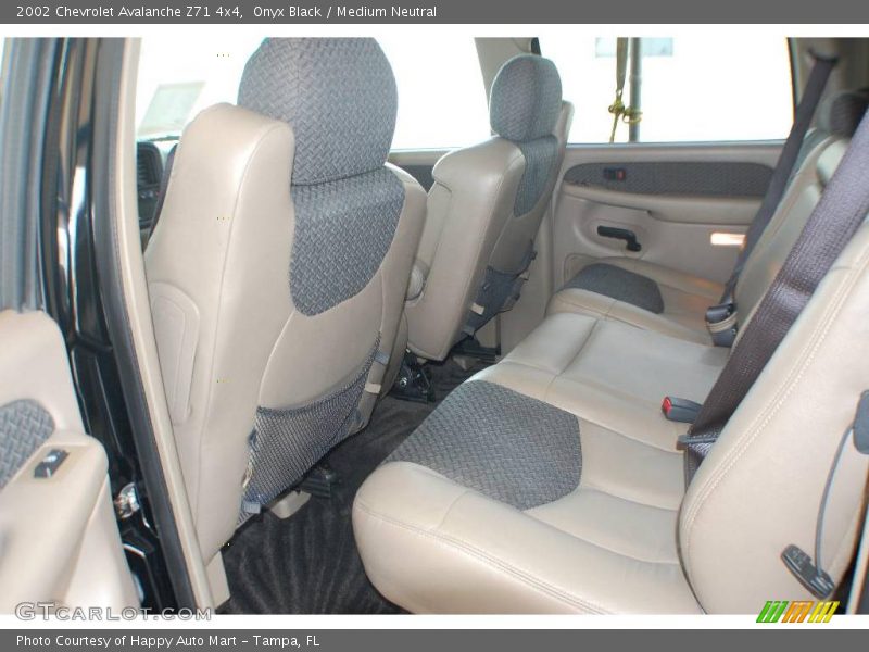 Onyx Black / Medium Neutral 2002 Chevrolet Avalanche Z71 4x4