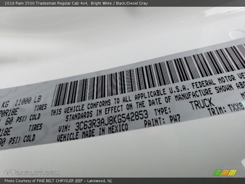 Bright White / Black/Diesel Gray 2019 Ram 3500 Tradesman Regular Cab 4x4