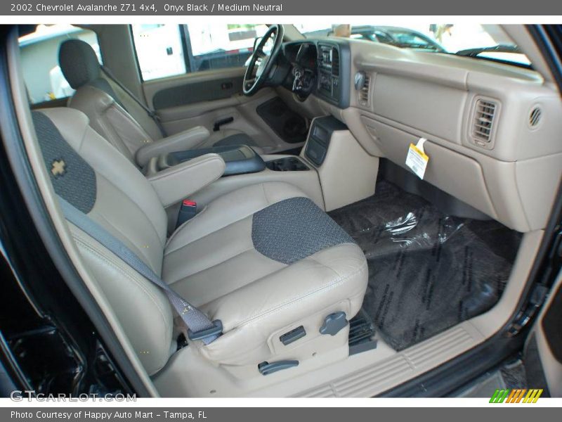Onyx Black / Medium Neutral 2002 Chevrolet Avalanche Z71 4x4