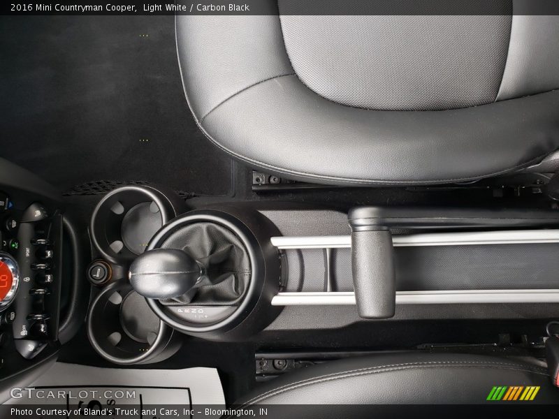 Light White / Carbon Black 2016 Mini Countryman Cooper