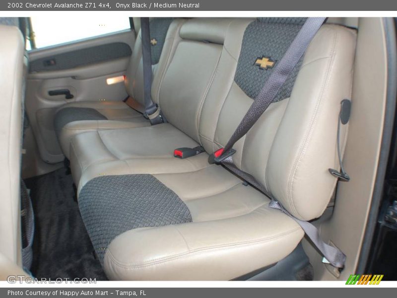 Onyx Black / Medium Neutral 2002 Chevrolet Avalanche Z71 4x4
