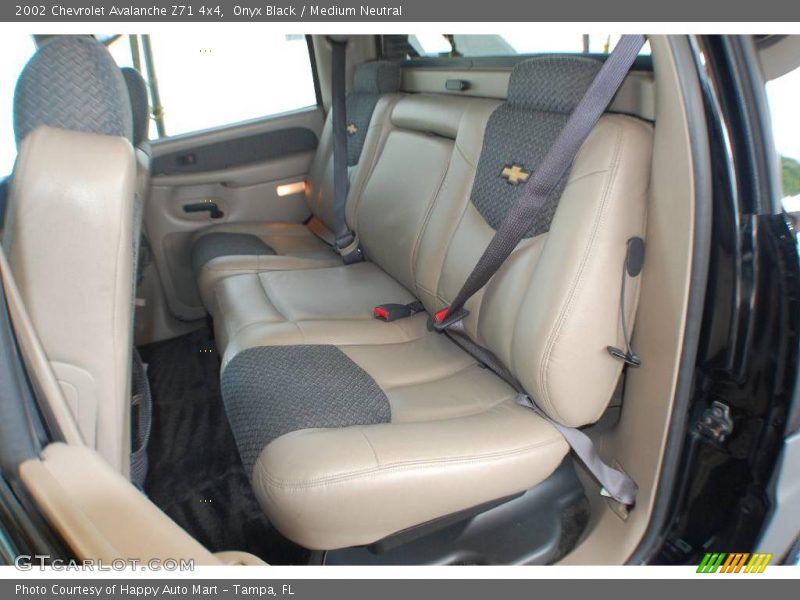 Onyx Black / Medium Neutral 2002 Chevrolet Avalanche Z71 4x4