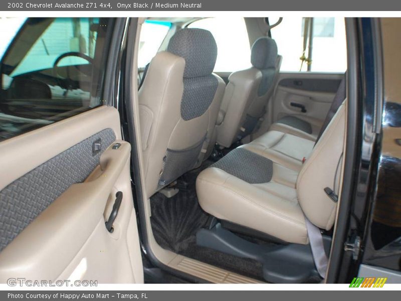 Onyx Black / Medium Neutral 2002 Chevrolet Avalanche Z71 4x4