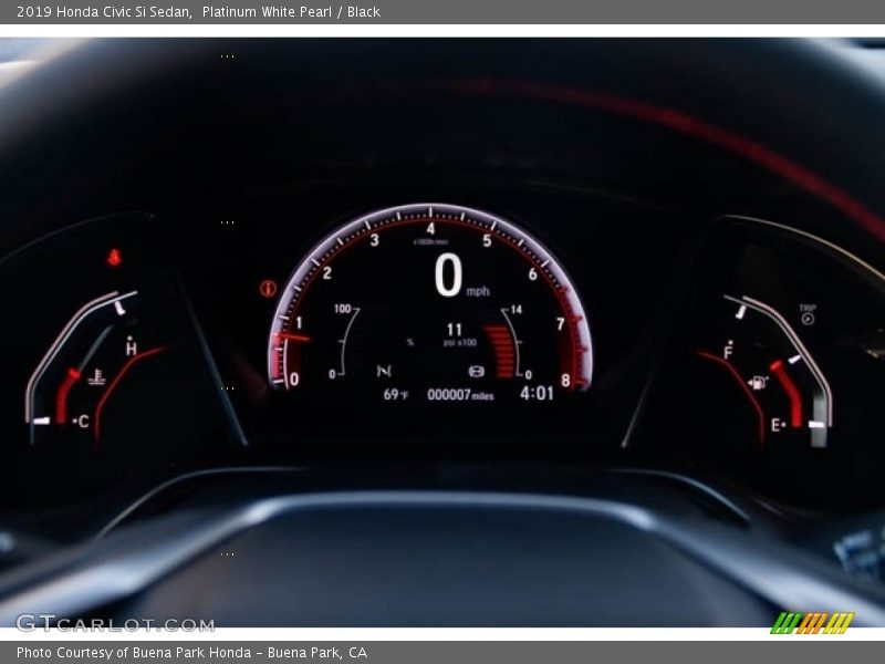 Platinum White Pearl / Black 2019 Honda Civic Si Sedan