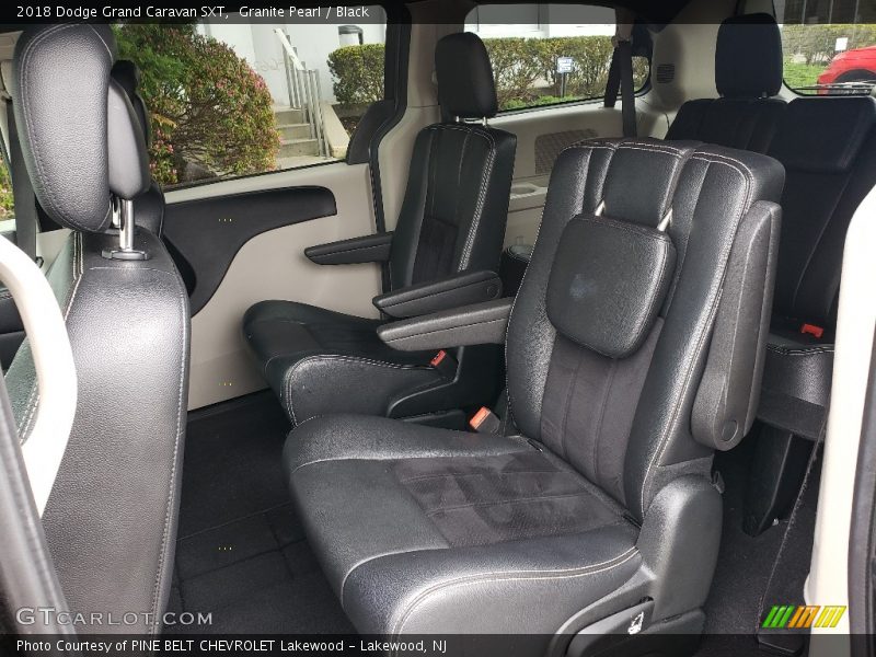 Granite Pearl / Black 2018 Dodge Grand Caravan SXT