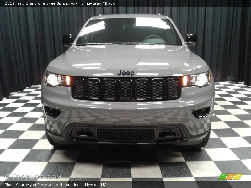 Sting-Gray / Black 2019 Jeep Grand Cherokee Upland 4x4