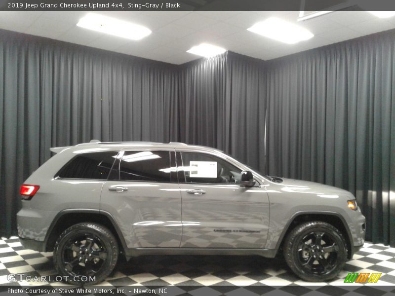 Sting-Gray / Black 2019 Jeep Grand Cherokee Upland 4x4