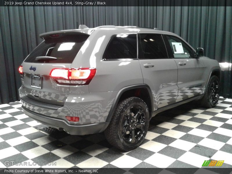 Sting-Gray / Black 2019 Jeep Grand Cherokee Upland 4x4