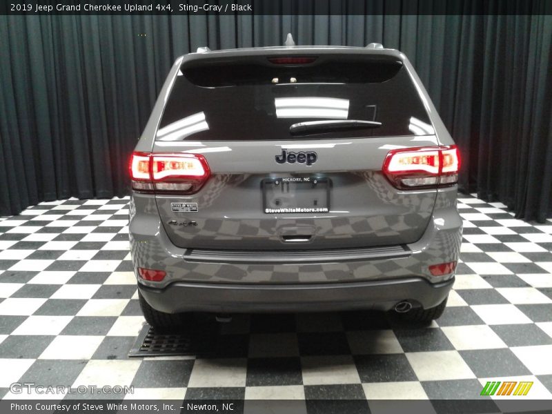 Sting-Gray / Black 2019 Jeep Grand Cherokee Upland 4x4