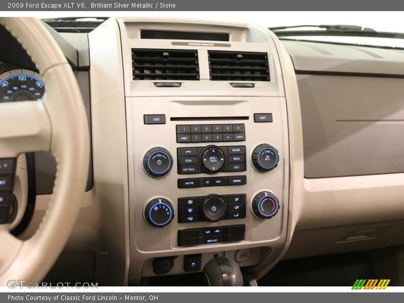 Brilliant Silver Metallic / Stone 2009 Ford Escape XLT V6