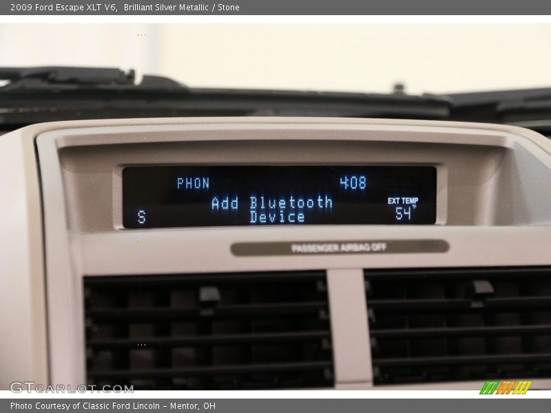 Brilliant Silver Metallic / Stone 2009 Ford Escape XLT V6