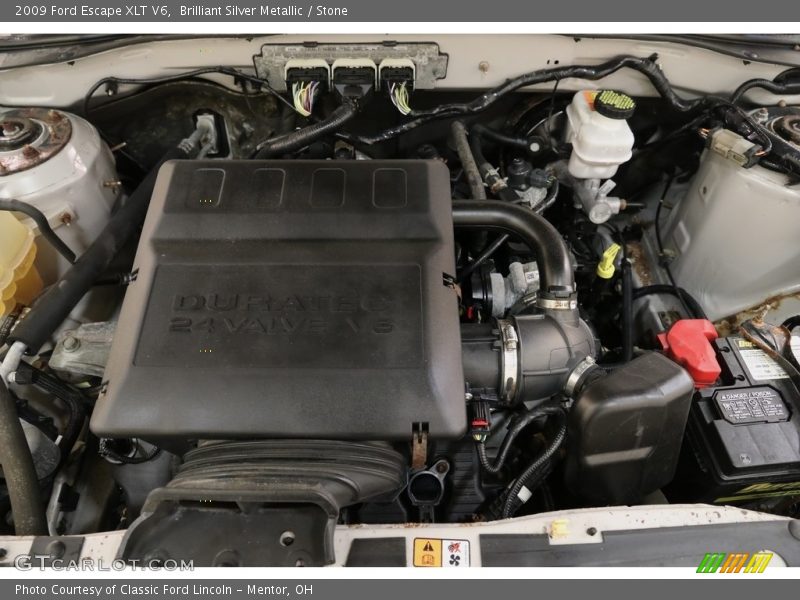 Brilliant Silver Metallic / Stone 2009 Ford Escape XLT V6