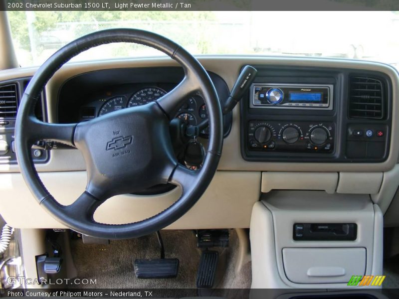 Light Pewter Metallic / Tan 2002 Chevrolet Suburban 1500 LT