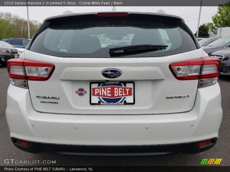 Crystal White Pearl / Black 2019 Subaru Impreza 2.0i Limited 5-Door