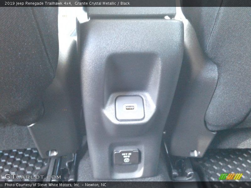 Granite Crystal Metallic / Black 2019 Jeep Renegade Trailhawk 4x4
