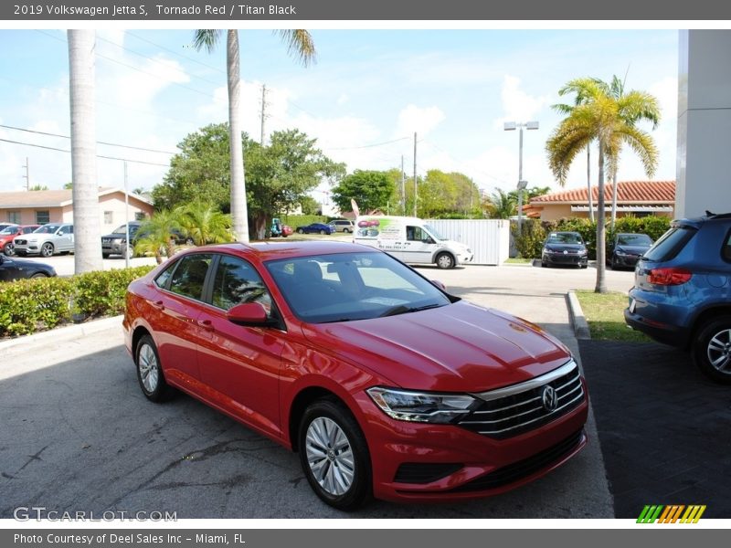 Tornado Red / Titan Black 2019 Volkswagen Jetta S